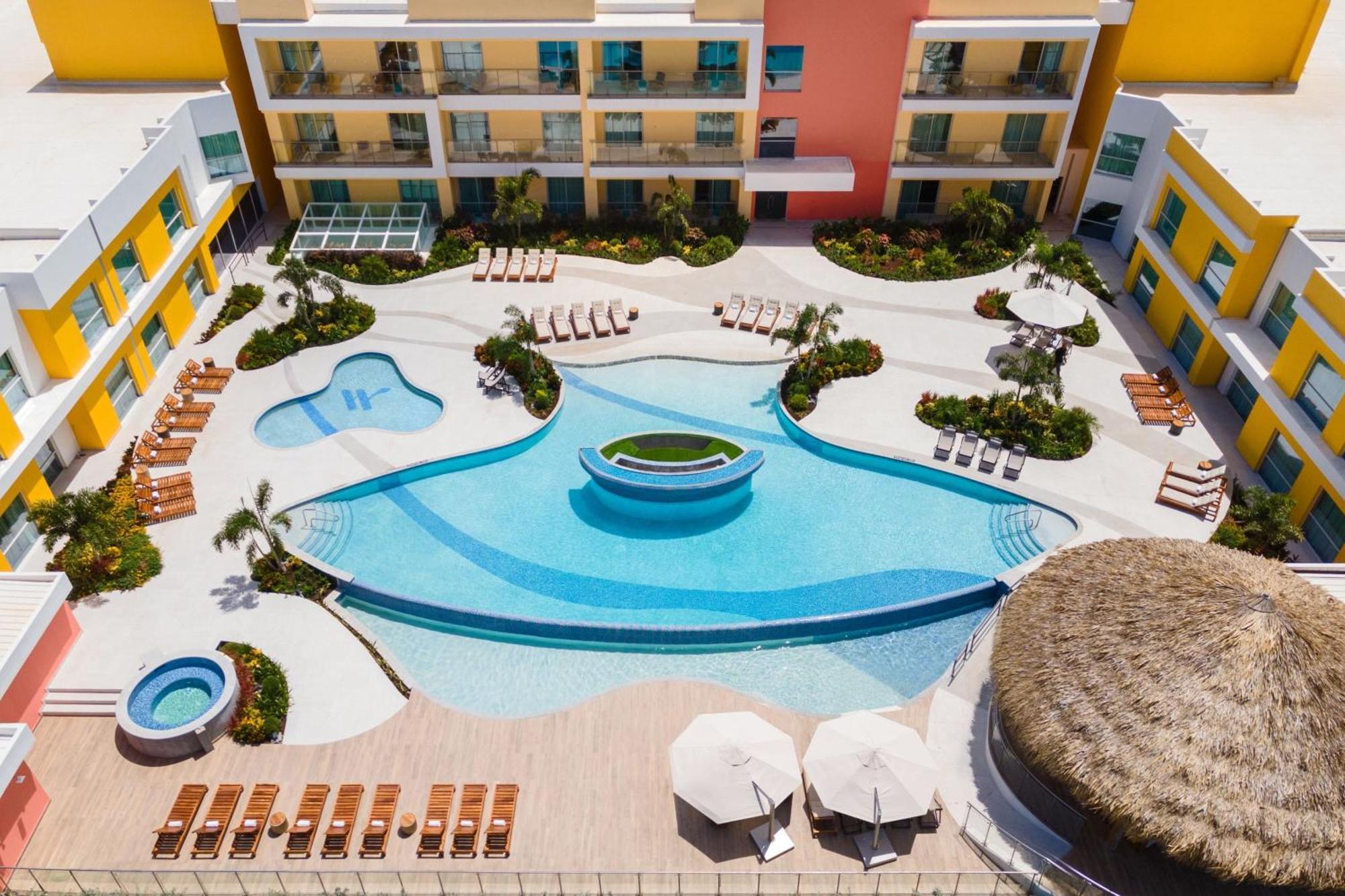 Hotel Courtyard By Marriott Curacao à Willemstad Extérieur photo