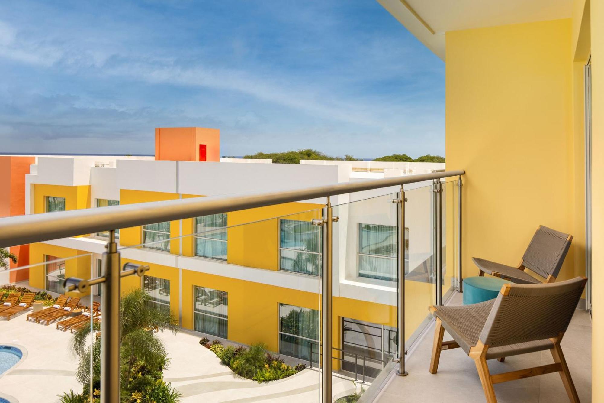 Hotel Courtyard By Marriott Curacao à Willemstad Extérieur photo